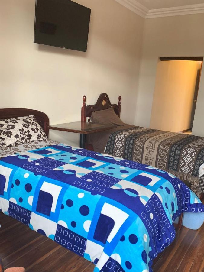 Hostel Santa Canela Куенка Екстериор снимка