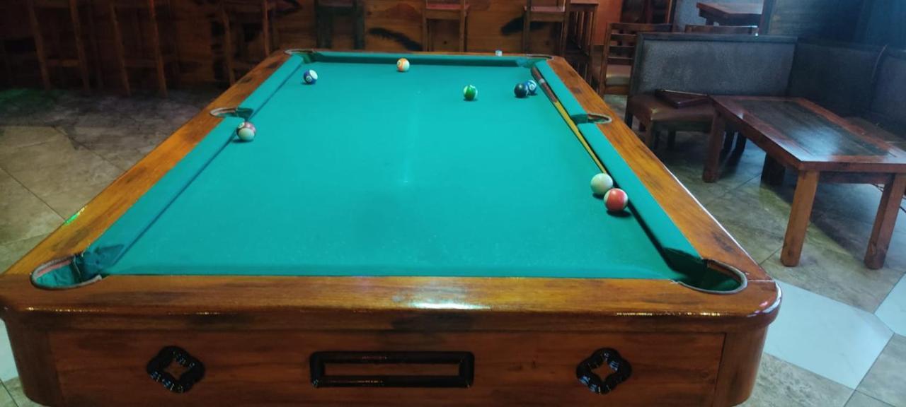 Hostel Santa Canela Куенка Екстериор снимка