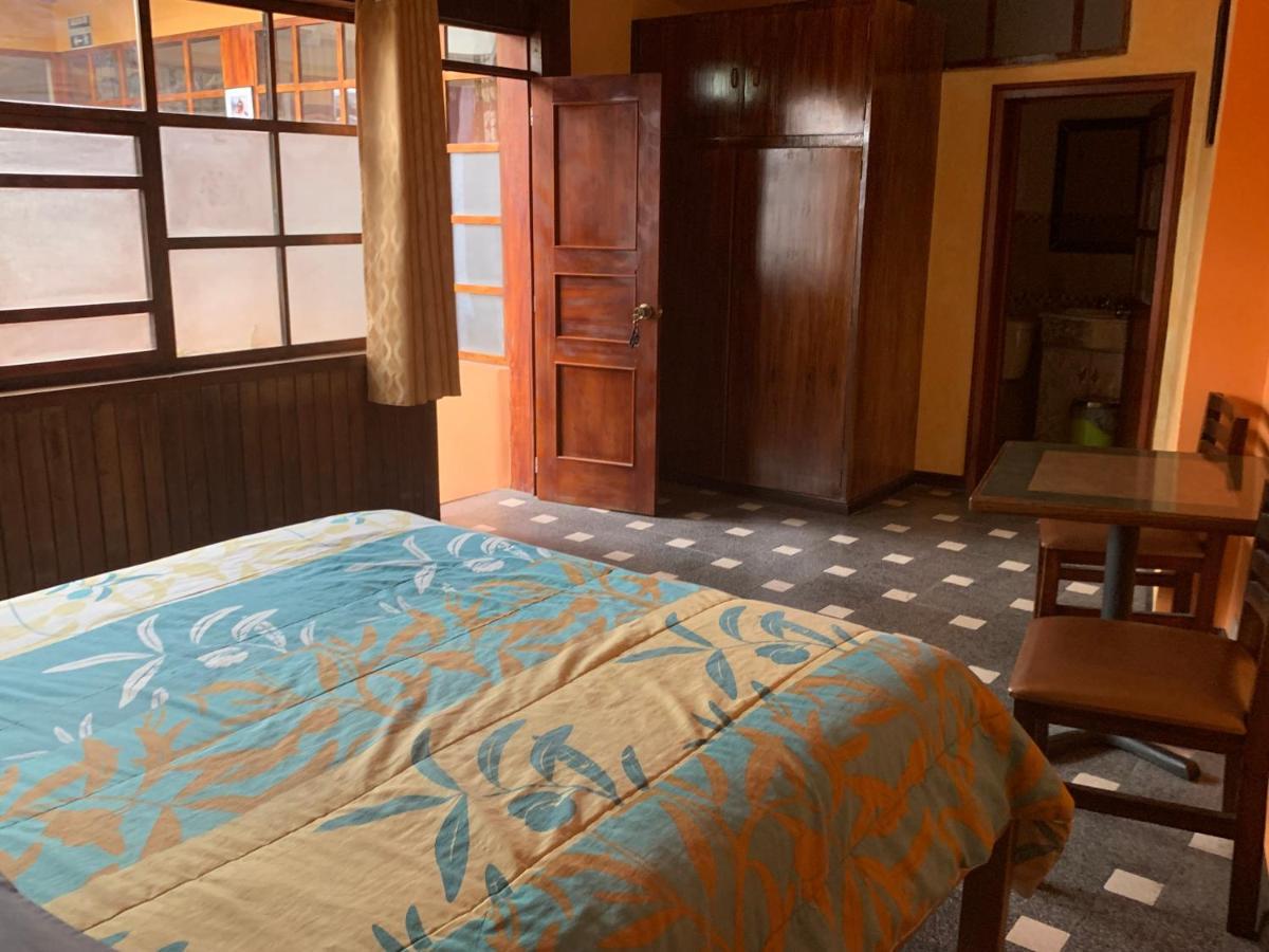 Hostel Santa Canela Куенка Екстериор снимка